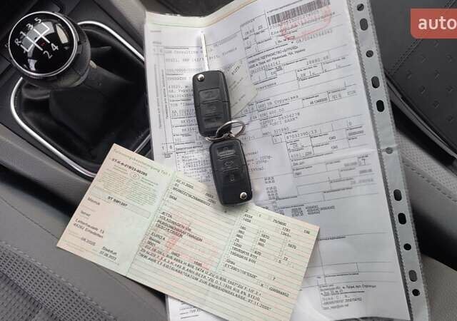 Серый Фольксваген Джетта, объемом двигателя 1.6 л и пробегом 191 тыс. км за 5750 $, фото 42 на Automoto.ua