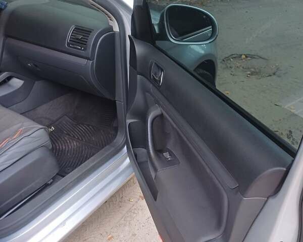 Фольксваген Джетта 2005 в Ахтырке на Automoto.ua Серый Фольксваген Джетта, объемом двигателя 1.6 л и пробегом 205 тыс. км за 6800 $, фото 5 на Automoto.ua