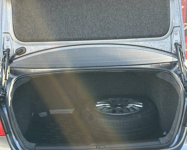 Сірий Фольксваген Джетта, об'ємом двигуна 1.6 л та пробігом 255 тис. км за 6200 $, фото 10 на Automoto.ua