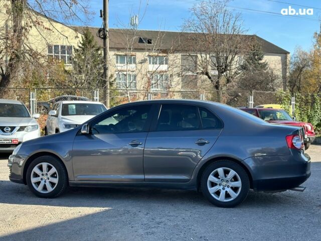 Сірий Фольксваген Джетта, об'ємом двигуна 1.6 л та пробігом 310 тис. км за 5590 $, фото 7 на Automoto.ua