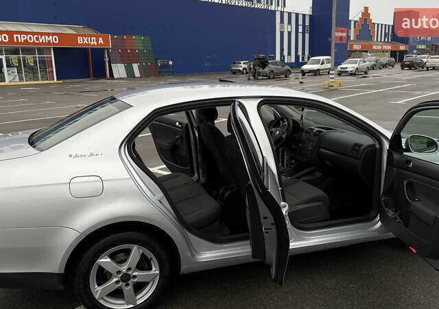 Серый Фольксваген Джетта, объемом двигателя 1.6 л и пробегом 184 тыс. км за 6100 $, фото 17 на Automoto.ua