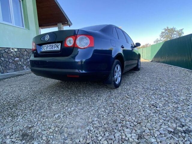 Серый Фольксваген Джетта, объемом двигателя 1.6 л и пробегом 227 тыс. км за 5500 $, фото 2 на Automoto.ua