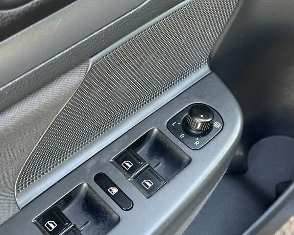 Сірий Фольксваген Джетта, об'ємом двигуна 1.6 л та пробігом 255 тис. км за 6200 $, фото 22 на Automoto.ua