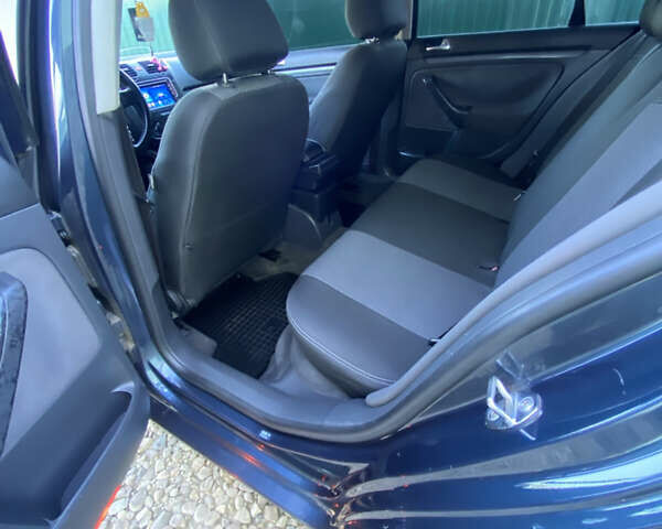 Сірий Фольксваген Джетта, об'ємом двигуна 1.6 л та пробігом 227 тис. км за 5500 $, фото 13 на Automoto.ua