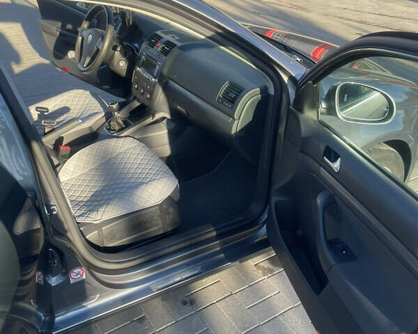 Серый Фольксваген Джетта, объемом двигателя 1.6 л и пробегом 203 тыс. км за 6250 $, фото 11 на Automoto.ua