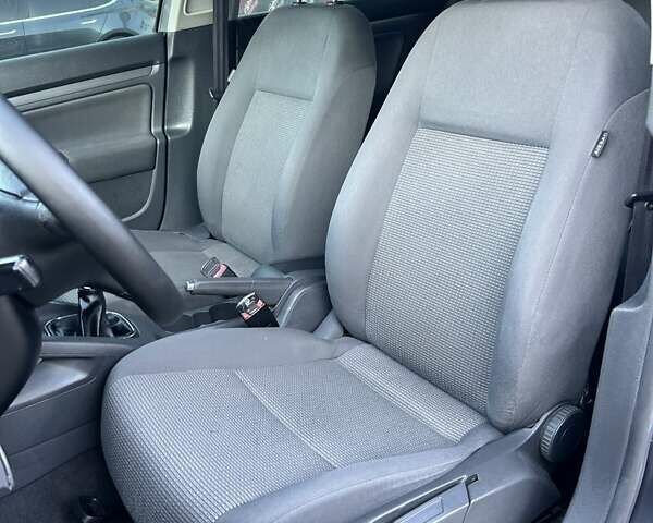 Сірий Фольксваген Джетта, об'ємом двигуна 1.6 л та пробігом 255 тис. км за 6500 $, фото 11 на Automoto.ua