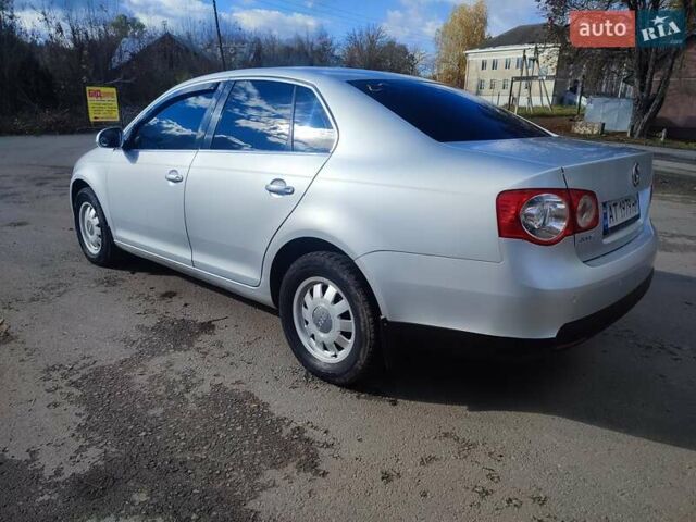 Сірий Фольксваген Джетта, об'ємом двигуна 1.97 л та пробігом 295 тис. км за 5200 $, фото 2 на Automoto.ua