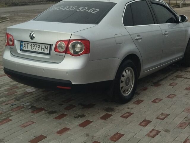 Сірий Фольксваген Джетта, об'ємом двигуна 2 л та пробігом 290 тис. км за 4900 $, фото 1 на Automoto.ua