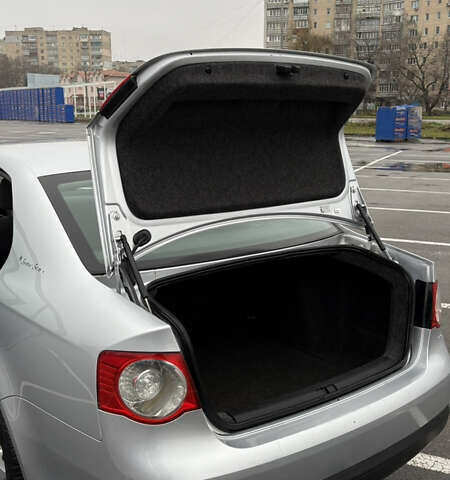 Серый Фольксваген Джетта, объемом двигателя 1.6 л и пробегом 184 тыс. км за 6100 $, фото 18 на Automoto.ua