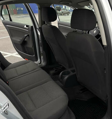 Серый Фольксваген Джетта, объемом двигателя 1.6 л и пробегом 184 тыс. км за 6100 $, фото 14 на Automoto.ua