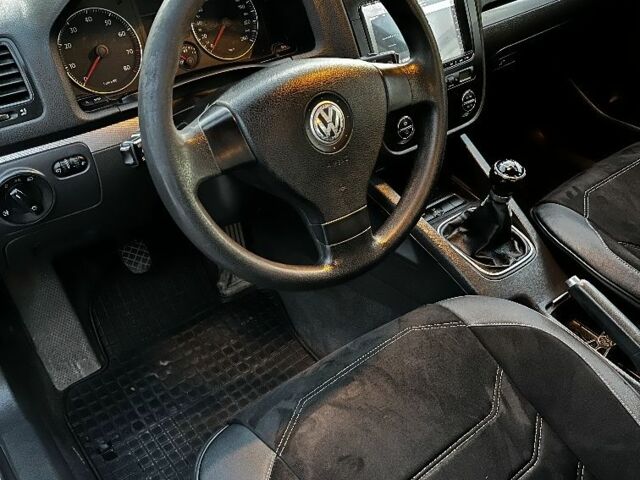 Сірий Фольксваген Джетта, об'ємом двигуна 1.6 л та пробігом 200 тис. км за 6000 $, фото 13 на Automoto.ua