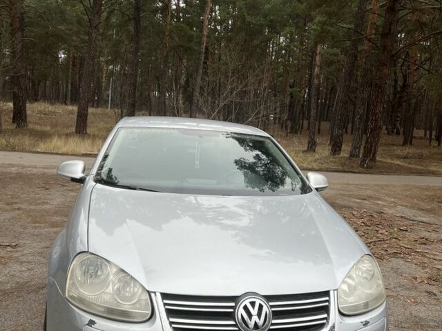 Сірий Фольксваген Джетта, об'ємом двигуна 1.6 л та пробігом 179 тис. км за 4000 $, фото 2 на Automoto.ua