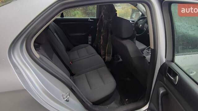 Серый Фольксваген Джетта, объемом двигателя 1.9 л и пробегом 405 тыс. км за 2650 $, фото 2 на Automoto.ua