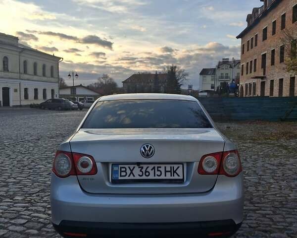 Серый Фольксваген Джетта, объемом двигателя 1.6 л и пробегом 289 тыс. км за 4799 $, фото 8 на Automoto.ua