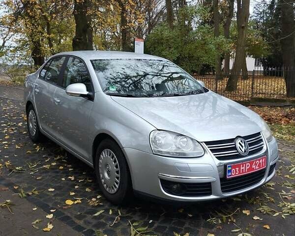 Серый Фольксваген Джетта, объемом двигателя 1.6 л и пробегом 184 тыс. км за 5899 $, фото 18 на Automoto.ua