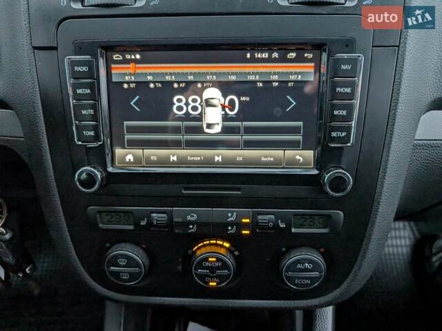 Серый Фольксваген Джетта, объемом двигателя 1.6 л и пробегом 228 тыс. км за 6450 $, фото 46 на Automoto.ua