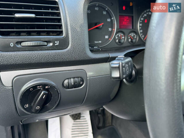 Серый Фольксваген Джетта, объемом двигателя 1.6 л и пробегом 219 тыс. км за 5999 $, фото 15 на Automoto.ua