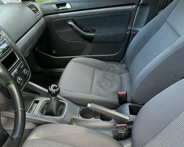 Серый Фольксваген Джетта, объемом двигателя 1.6 л и пробегом 227 тыс. км за 5950 $, фото 13 на Automoto.ua