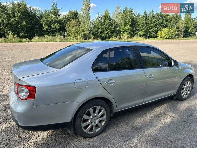 Серый Фольксваген Джетта, объемом двигателя 1.6 л и пробегом 227 тыс. км за 5950 $, фото 7 на Automoto.ua