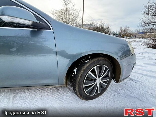 Серый Фольксваген Джетта, объемом двигателя 1.6 л и пробегом 275 тыс. км за 6500 $, фото 9 на Automoto.ua