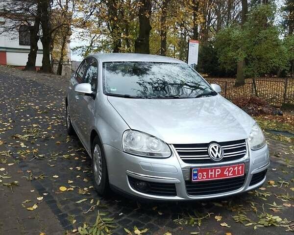 Серый Фольксваген Джетта, объемом двигателя 1.6 л и пробегом 184 тыс. км за 5899 $, фото 17 на Automoto.ua