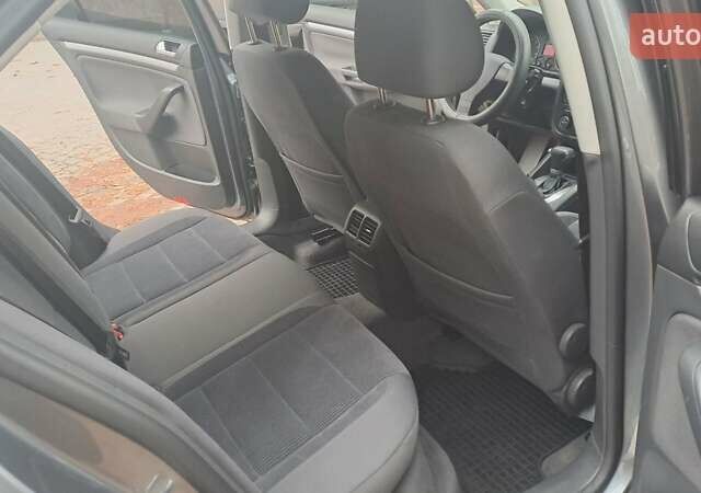 Сірий Фольксваген Джетта, об'ємом двигуна 1.98 л та пробігом 170 тис. км за 7500 $, фото 16 на Automoto.ua