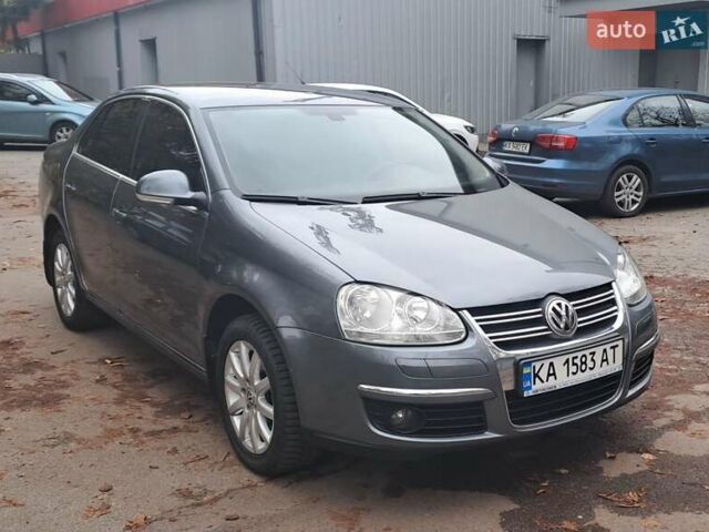 Сірий Фольксваген Джетта, об'ємом двигуна 1.98 л та пробігом 170 тис. км за 7500 $, фото 11 на Automoto.ua