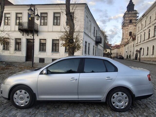 Фольксваген Джетта 2006 в Каменце-Подольском на Automoto.ua Серый Фольксваген Джетта, объемом двигателя 1.6 л и пробегом 290 тыс. км за 4799 $, фото 5 на Automoto.ua