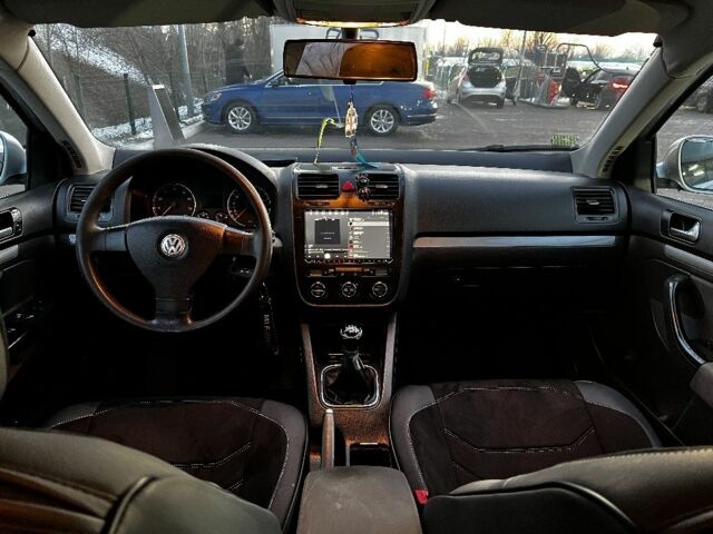 Сірий Фольксваген Джетта, об'ємом двигуна 1.6 л та пробігом 200 тис. км за 6000 $, фото 11 на Automoto.ua