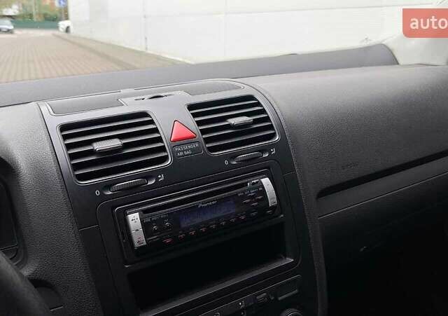 Серый Фольксваген Джетта, объемом двигателя 1.6 л и пробегом 199 тыс. км за 6700 $, фото 15 на Automoto.ua