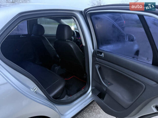 Серый Фольксваген Джетта, объемом двигателя 1.6 л и пробегом 250 тыс. км за 5750 $, фото 12 на Automoto.ua