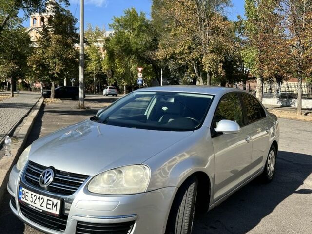 Серый Фольксваген Джетта, объемом двигателя 1.6 л и пробегом 188 тыс. км за 5100 $, фото 2 на Automoto.ua