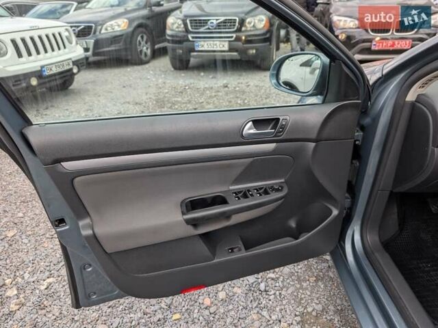 Серый Фольксваген Джетта, объемом двигателя 1.6 л и пробегом 228 тыс. км за 6450 $, фото 23 на Automoto.ua