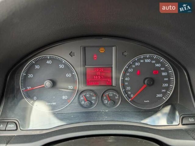 Серый Фольксваген Джетта, объемом двигателя 1.6 л и пробегом 228 тыс. км за 6450 $, фото 28 на Automoto.ua