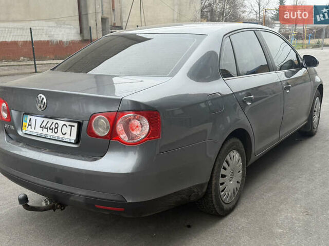 Сірий Фольксваген Джетта, об'ємом двигуна 1.6 л та пробігом 292 тис. км за 4700 $, фото 13 на Automoto.ua