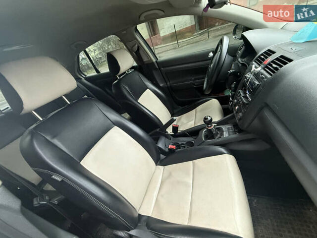 Сірий Фольксваген Джетта, об'ємом двигуна 1.6 л та пробігом 292 тис. км за 4700 $, фото 18 на Automoto.ua