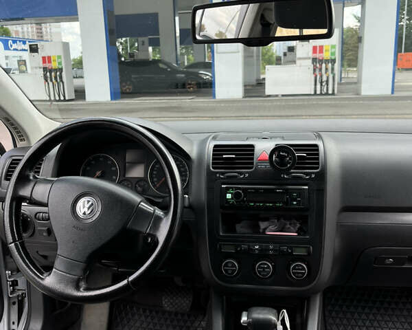 Серый Фольксваген Джетта, объемом двигателя 1.6 л и пробегом 327 тыс. км за 5300 $, фото 13 на Automoto.ua