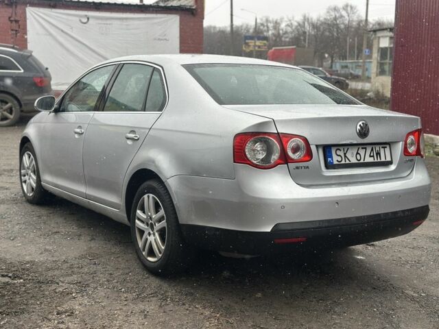 Серый Фольксваген Джетта, объемом двигателя 0 л и пробегом 321 тыс. км за 2800 $, фото 1 на Automoto.ua