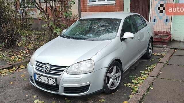 Серый Фольксваген Джетта, объемом двигателя 1.9 л и пробегом 405 тыс. км за 2650 $, фото 7 на Automoto.ua