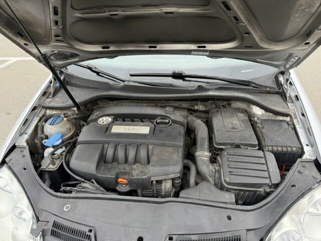 Серый Фольксваген Джетта, объемом двигателя 1.6 л и пробегом 266 тыс. км за 4199 $, фото 7 на Automoto.ua