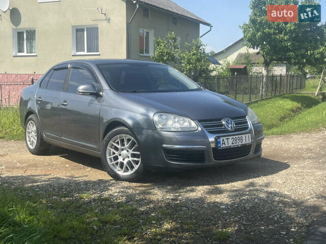 Серый Фольксваген Джетта, объемом двигателя 1.6 л и пробегом 268 тыс. км за 6000 $, фото 34 на Automoto.ua