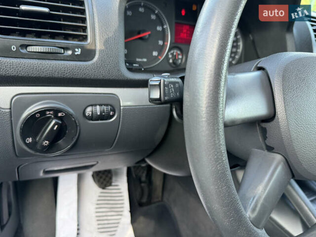 Серый Фольксваген Джетта, объемом двигателя 1.6 л и пробегом 219 тыс. км за 5999 $, фото 14 на Automoto.ua