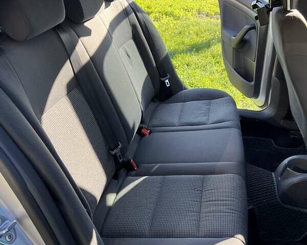 Серый Фольксваген Джетта, объемом двигателя 1.6 л и пробегом 250 тыс. км за 5100 $, фото 10 на Automoto.ua