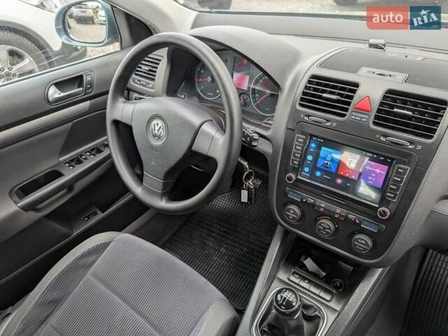 Серый Фольксваген Джетта, объемом двигателя 1.6 л и пробегом 228 тыс. км за 6450 $, фото 44 на Automoto.ua