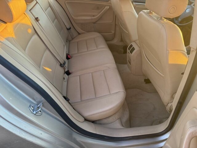 Сірий Фольксваген Джетта, об'ємом двигуна 2.5 л та пробігом 237 тис. км за 2700 $, фото 14 на Automoto.ua