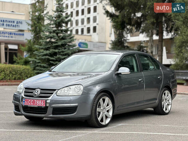 Сірий Фольксваген Джетта, об'ємом двигуна 1.6 л та пробігом 226 тис. км за 6599 $, фото 23 на Automoto.ua