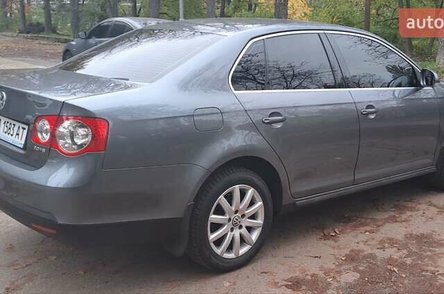Сірий Фольксваген Джетта, об'ємом двигуна 1.98 л та пробігом 170 тис. км за 7500 $, фото 7 на Automoto.ua