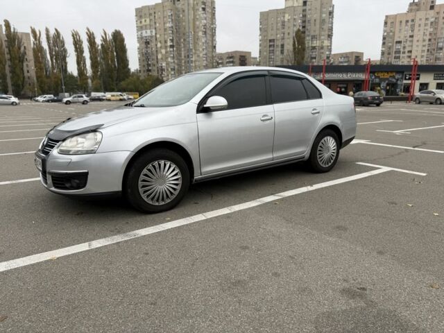 Серый Фольксваген Джетта, объемом двигателя 1.6 л и пробегом 266 тыс. км за 4199 $, фото 3 на Automoto.ua