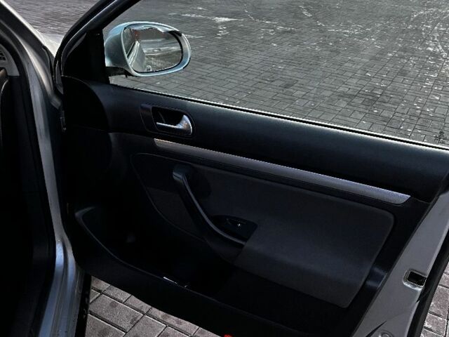 Сірий Фольксваген Джетта, об'ємом двигуна 1.6 л та пробігом 200 тис. км за 6000 $, фото 15 на Automoto.ua