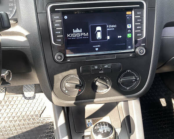 Серый Фольксваген Джетта, объемом двигателя 1.9 л и пробегом 253 тыс. км за 5500 $, фото 6 на Automoto.ua